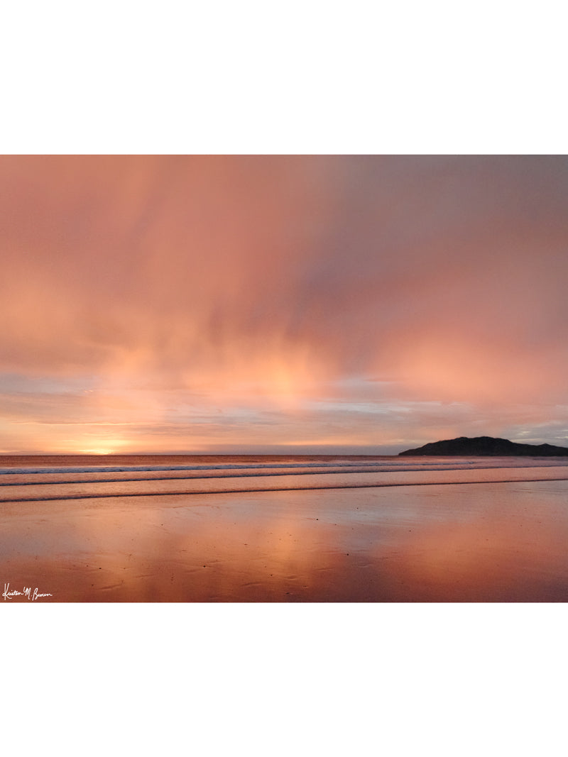 Gorgeous sunset at the beach in Tamarindo Costa Rica over the Pacific Ocean. Photographed by Kristen M. Brown of Samba to the Sea for The Sunset Shop.