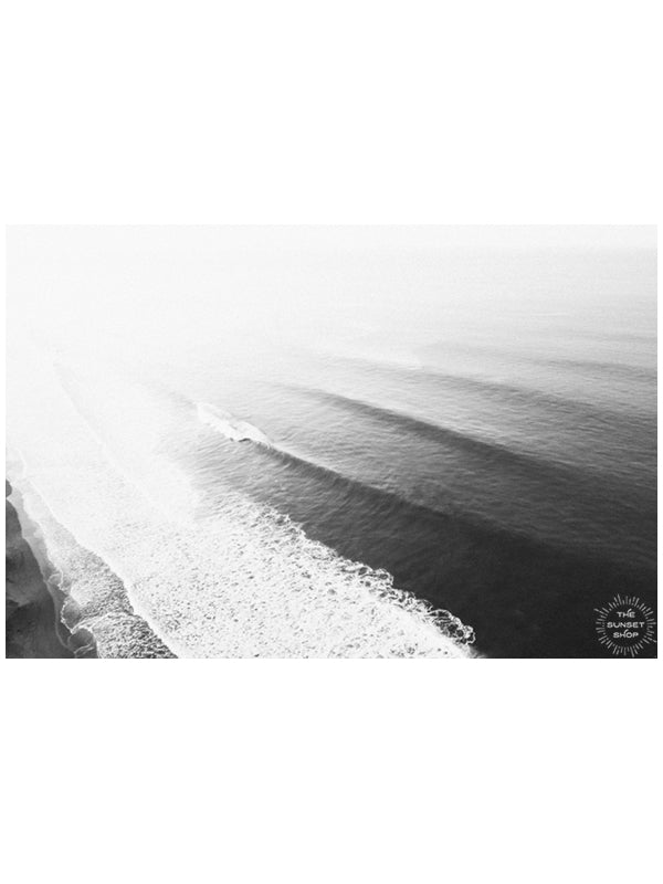 What every surfer's dreams are made of - - perfectly breaking waves. Now if only every morning started off with dreamy surf sessions…but at least you can have a print of Mother Nature's beauty and that's pretty darn close. 💕🌊 "Hermosa Dreaming" black and white aerial photo print of beautiful breaking wave in Costa Rica by Samba to the Sea.